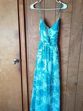 Candie’s Women’s Maxi Dress Size L Blue Tropical Palm Print Slit NWT